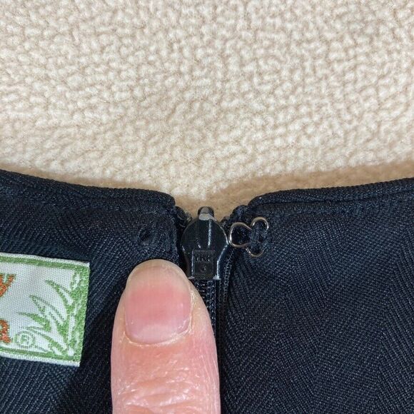 Tommy Bahama Dress 6 Black 100% Silk V-Neck Sheath Midi Minimalist Beach Resort - Picture 7 of 9